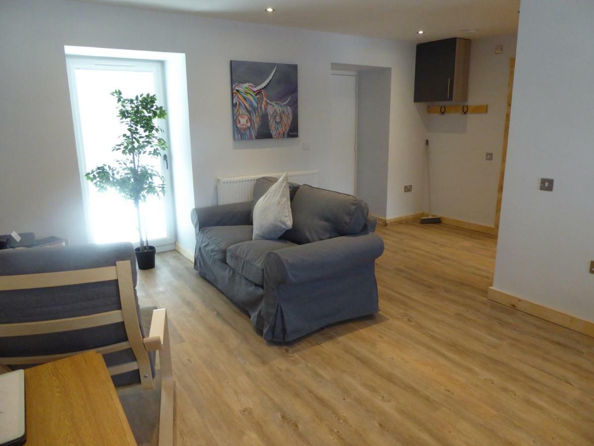 Auchendennan Farm Self Catering Cottages Балоч Екстериор снимка